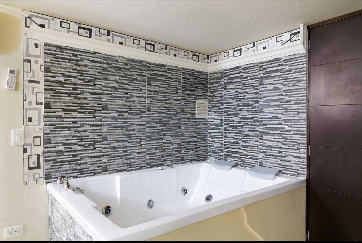 Apartamentos En El Poblado Medellín Dış mekan fotoğraf